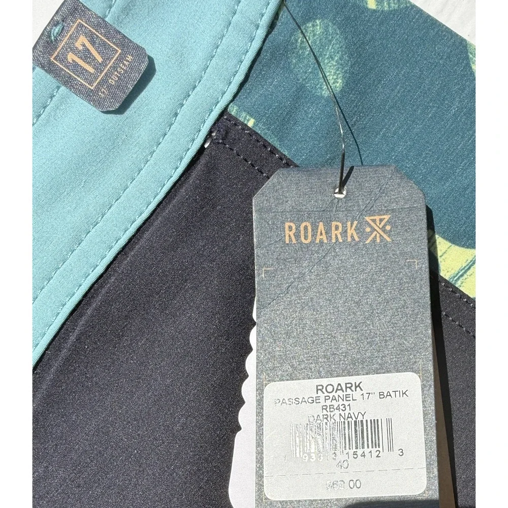 ROARK - Passage Panel Batik 17